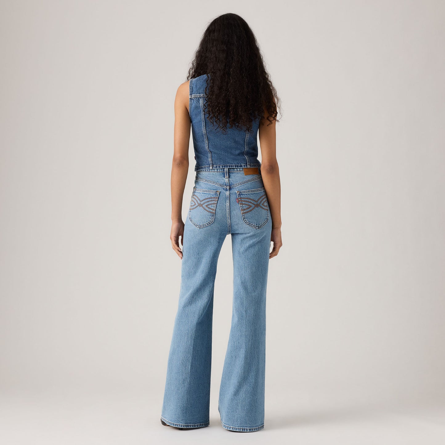 Levi's® Women's Ribcage Bell Western Jeans