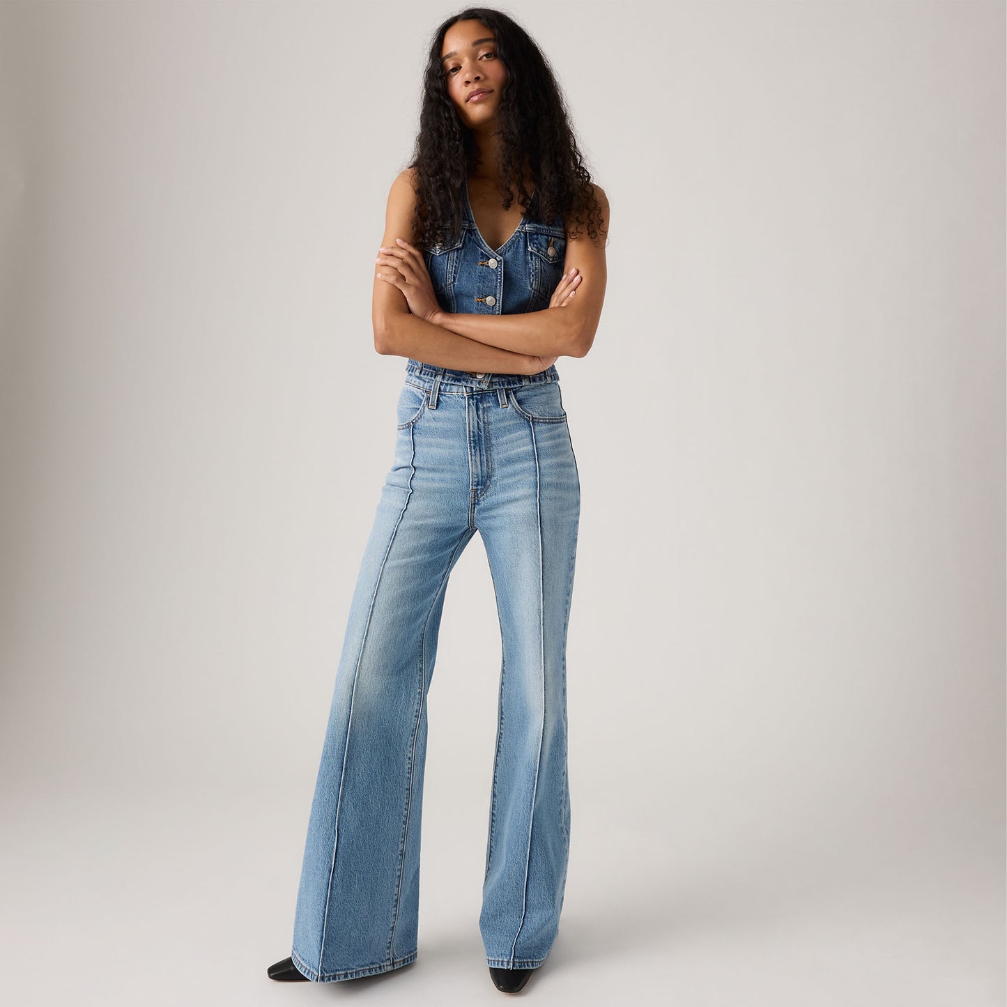 Levi's® Women's Ribcage Bell Western Jeans