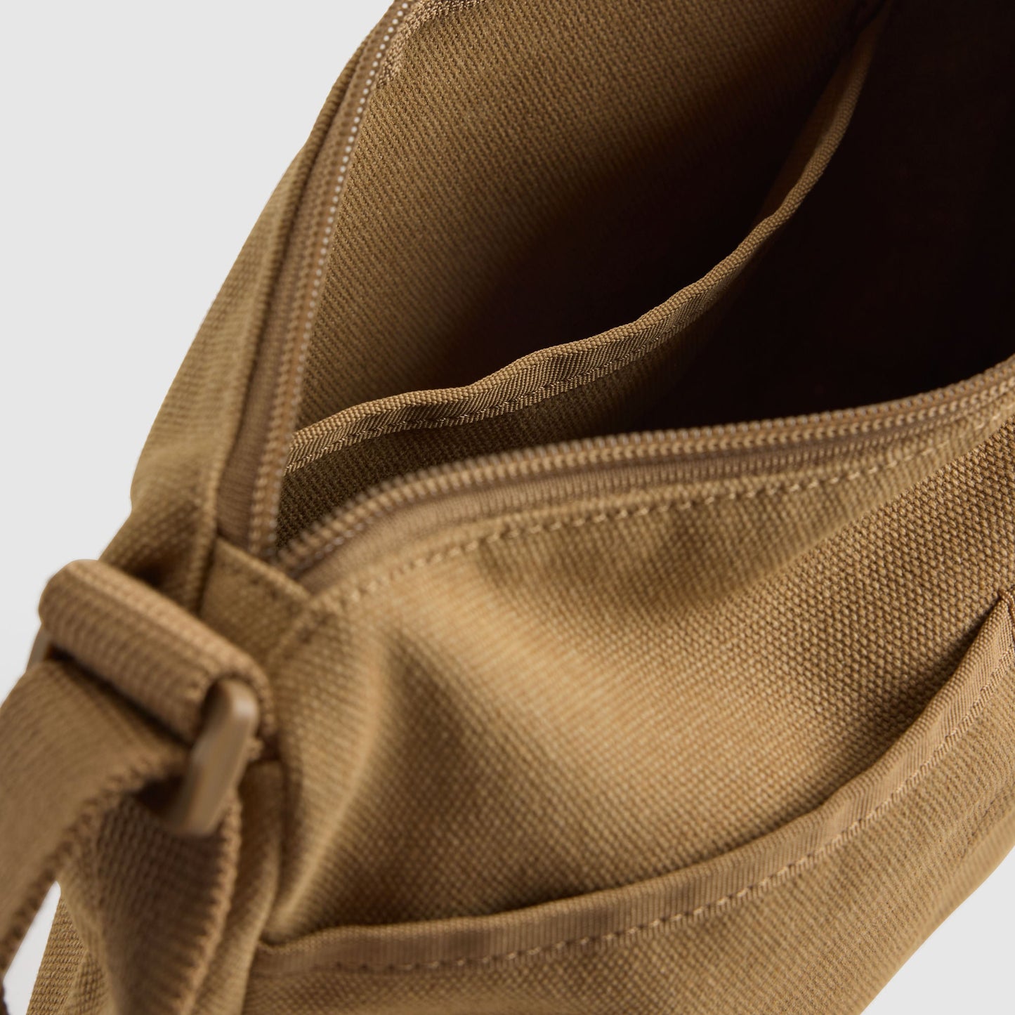 Levi's® Men's Emory Crossbody Bag
