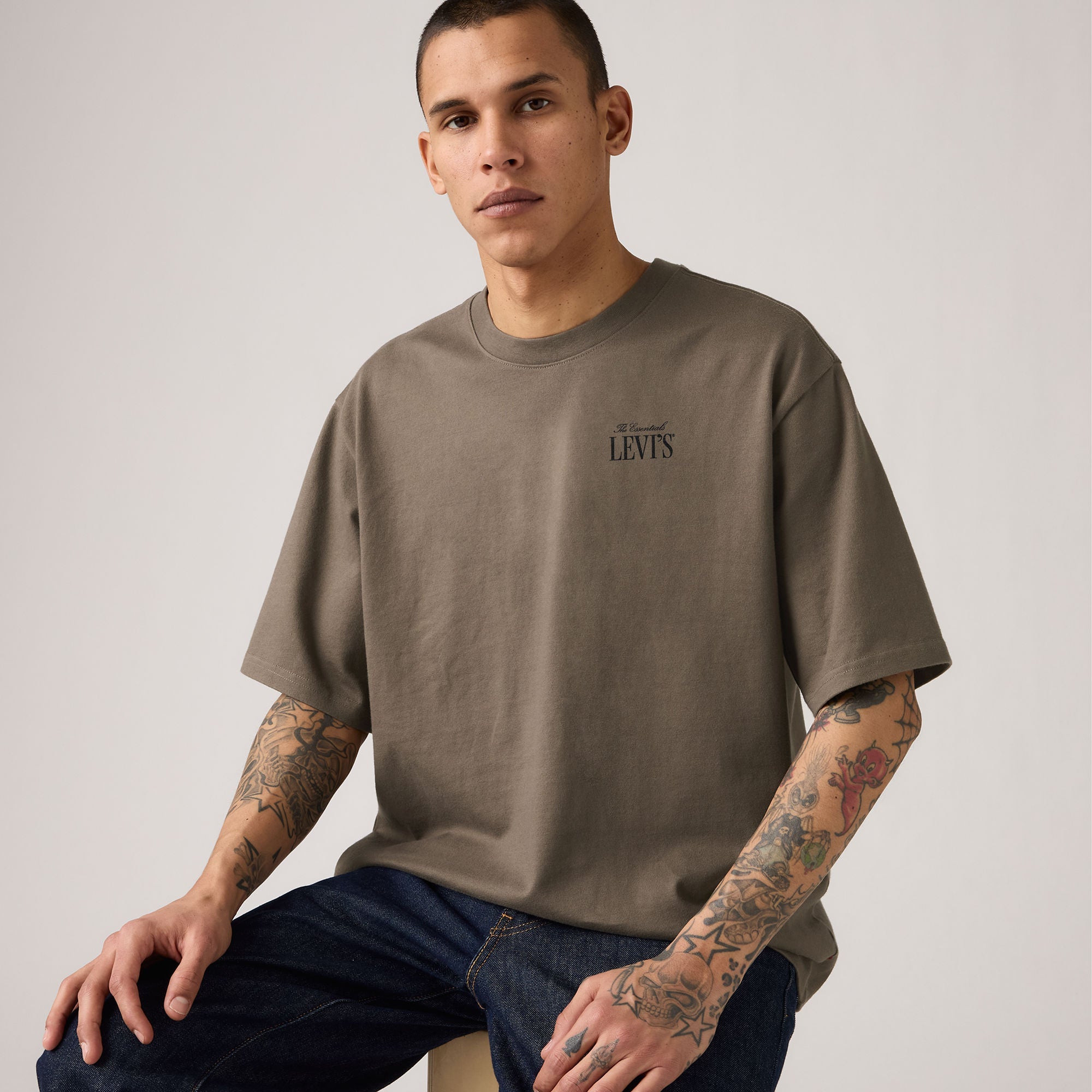 Levi's® Men's Half-Sleeve T-Shirt - Brown | Levi's TH