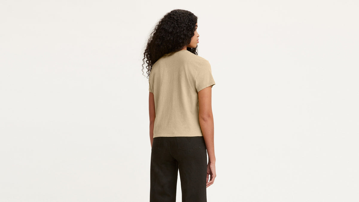 Levi's® Women's Classic Fit Tee