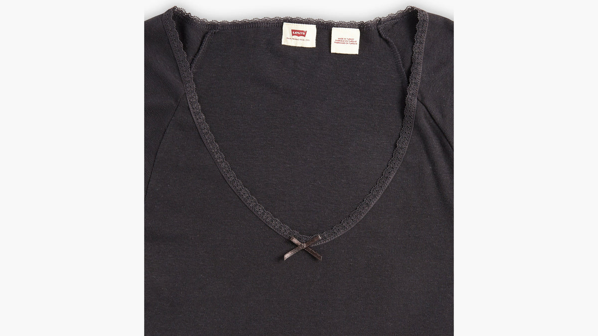 Levi's® Women's Dry Goods V-Neck T-Shirt