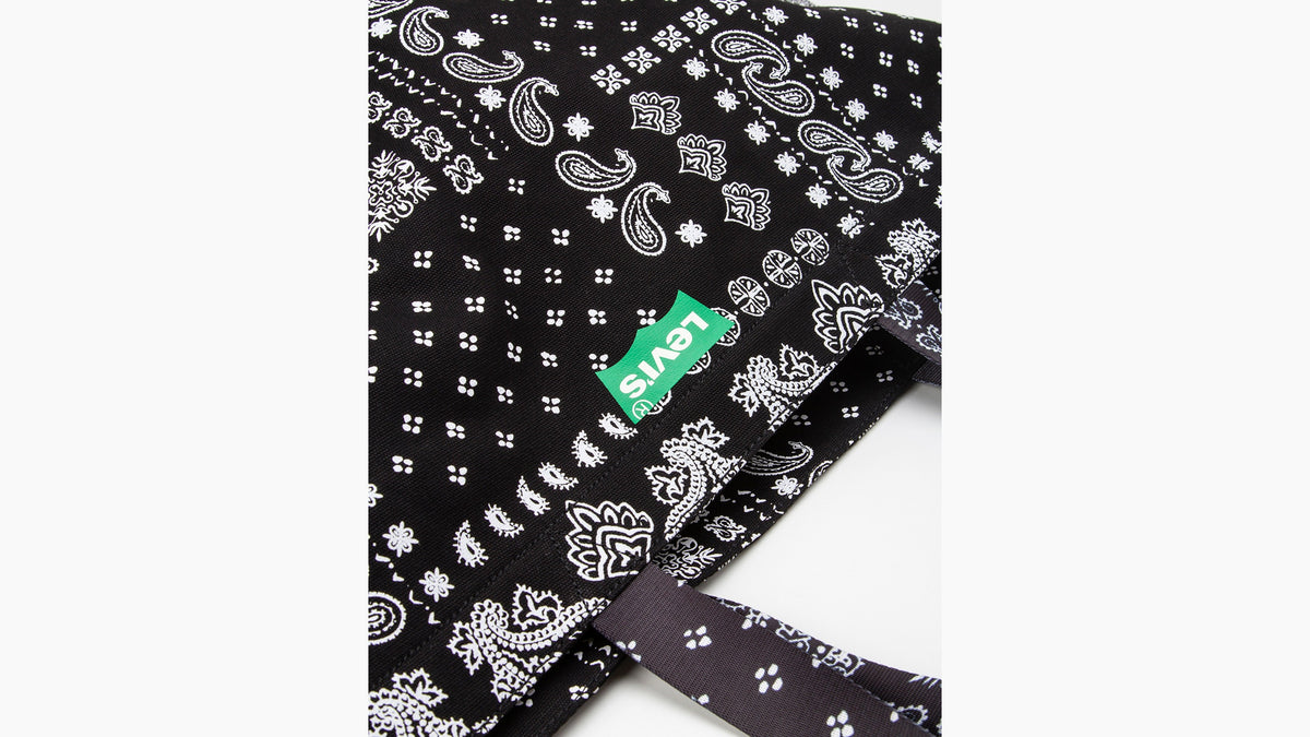 Levi's® Women's Graphic Market Tote