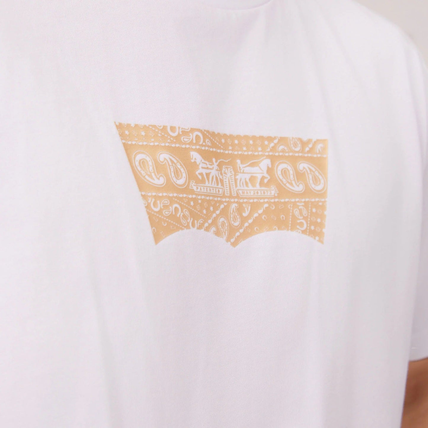 Levi's® Lunar New Year Men's Foiled Batwing Short-Sleeve Tee