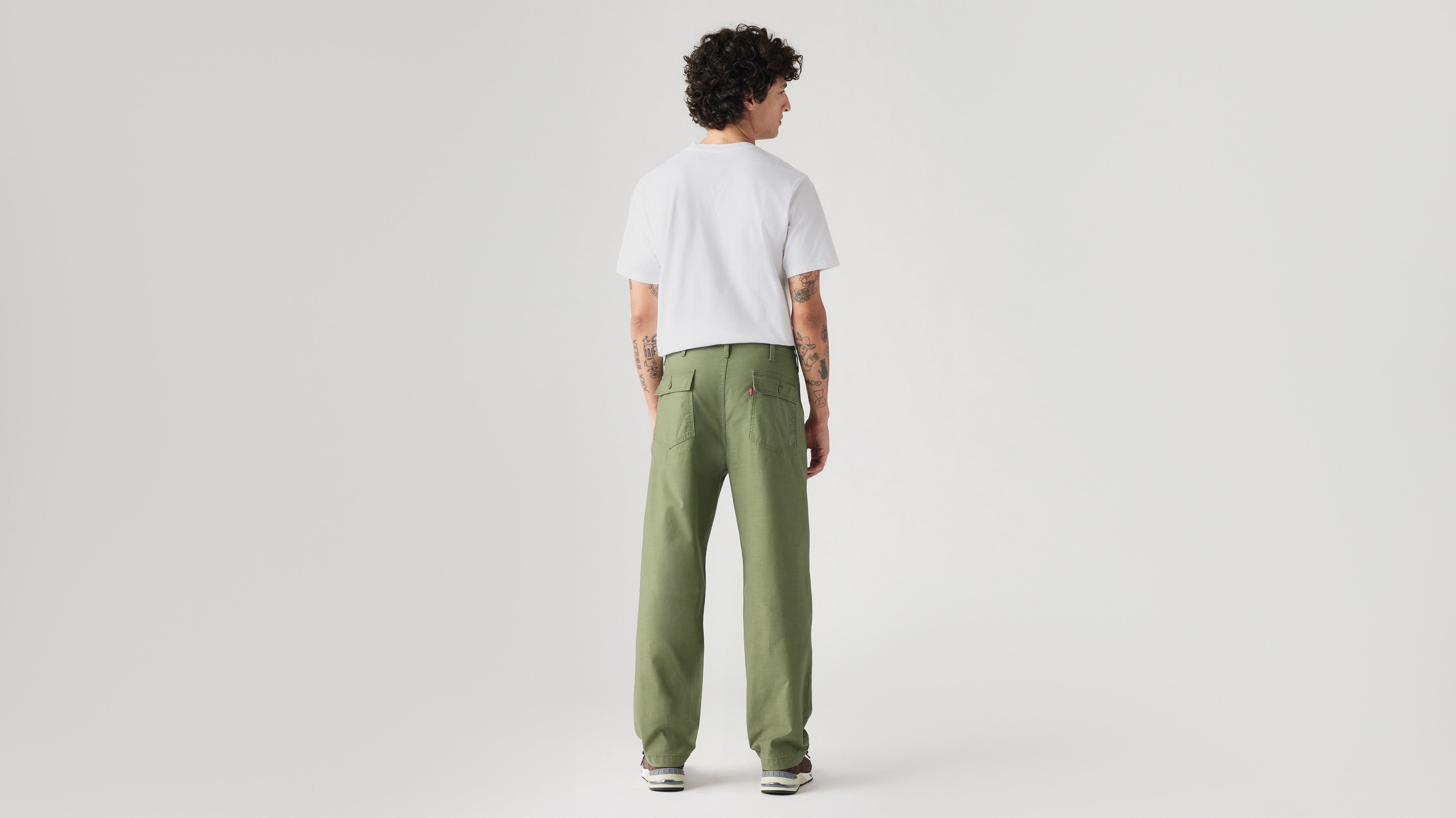 パンツ Levi's/Paint stains Mole skine pants Loose Straight Surplus Men's Pants - Brown | Levi's® US