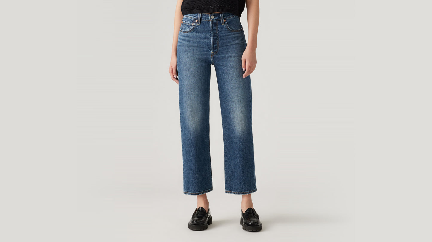 Levi's® Women's Ribcage Straight Ankle Jeans