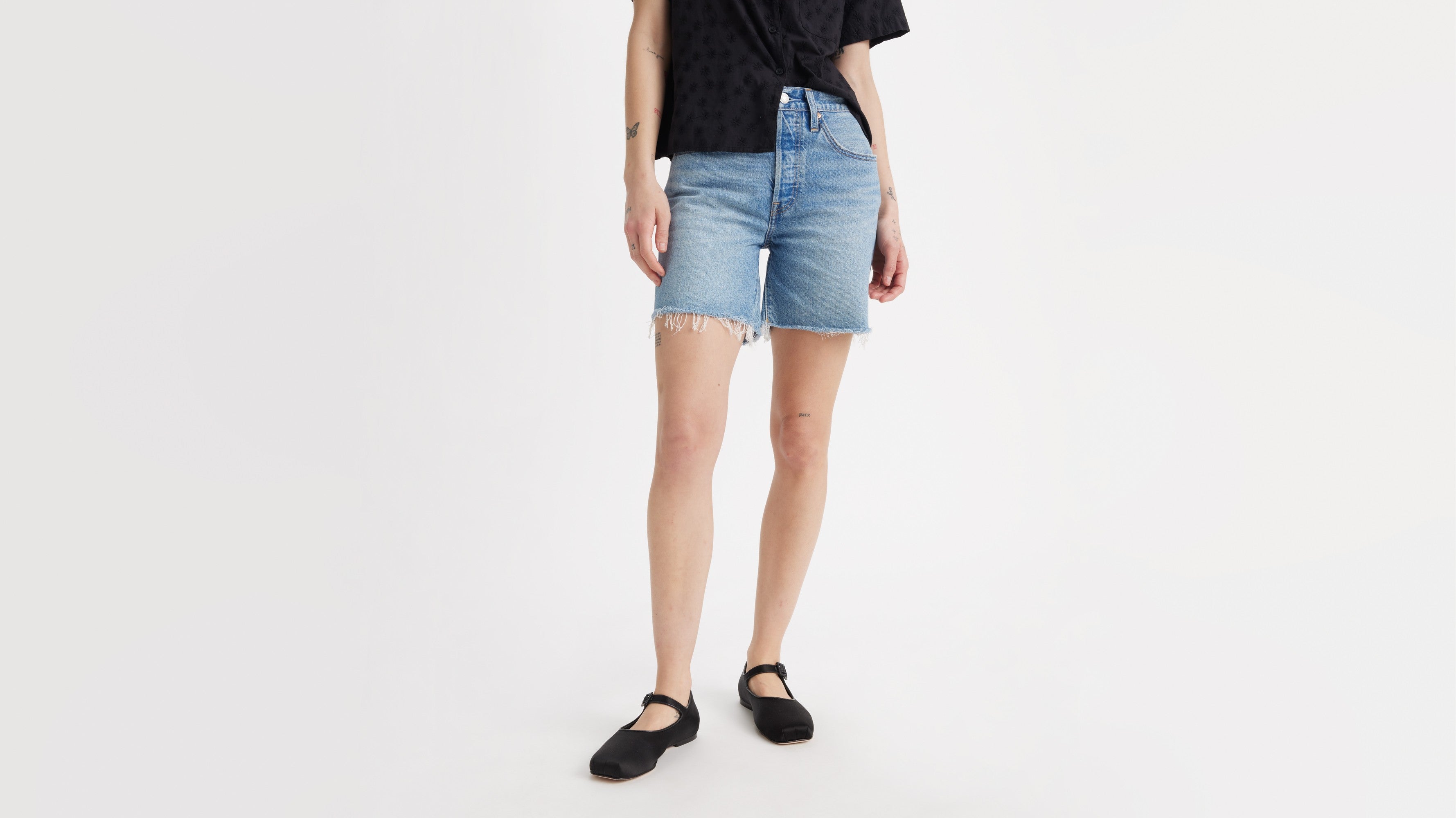 Levi's® Women's 501® Mid-Thigh Shorts - Fun Flare