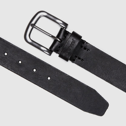 Levi's® Men's Tumbled Icon Belt