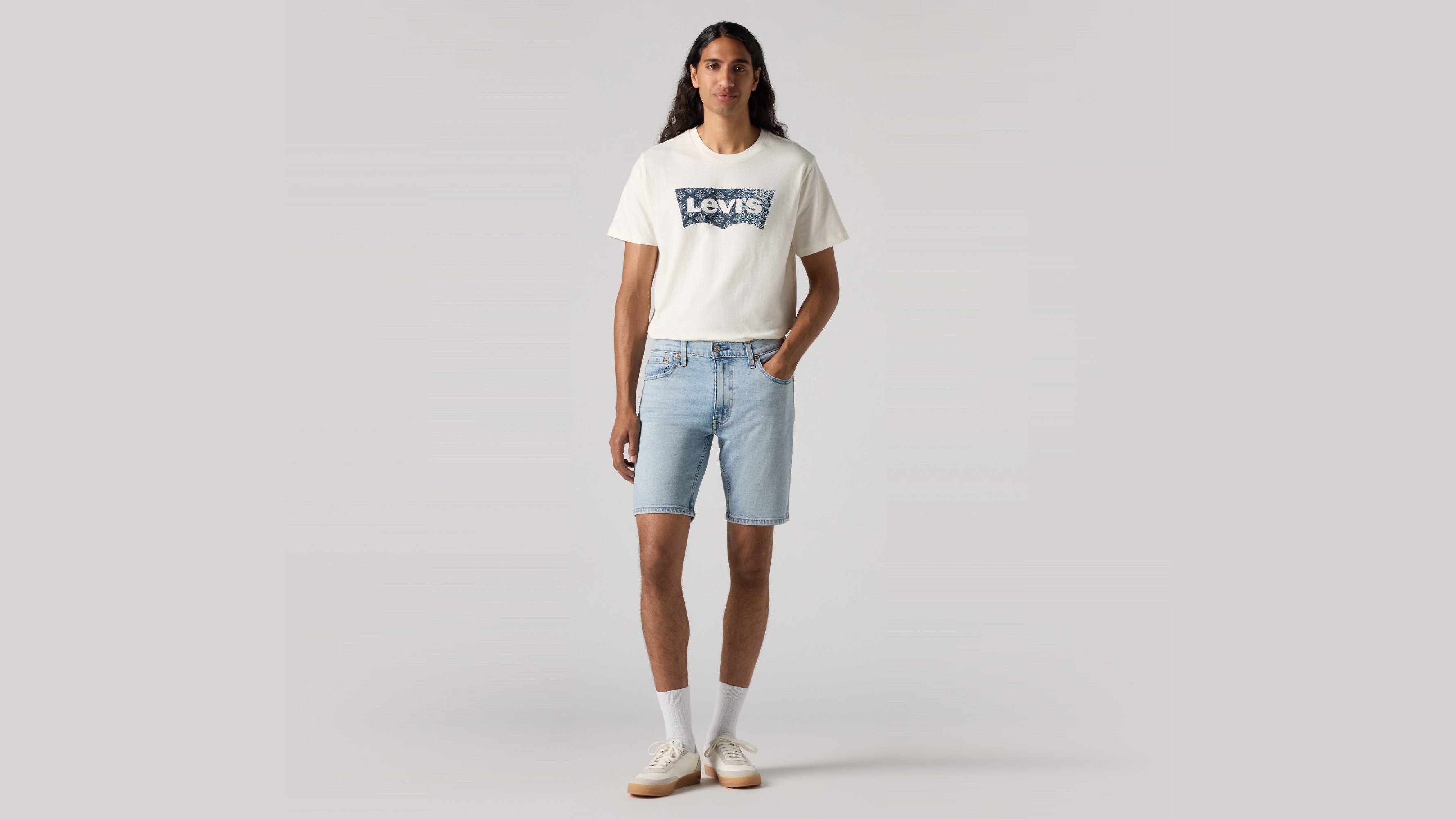 Levi’s® Men's 412 Slim Shorts - Light Indigo | Levi's TH