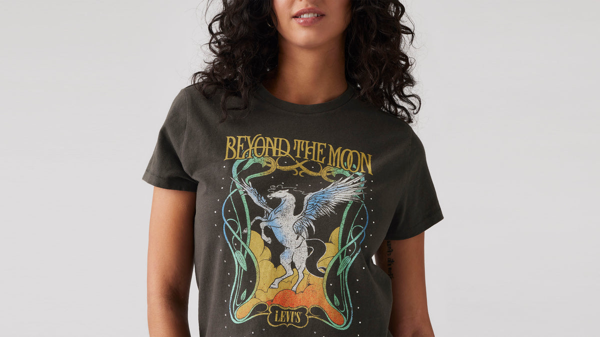 Levi's® Women's Graphic Classic Tee