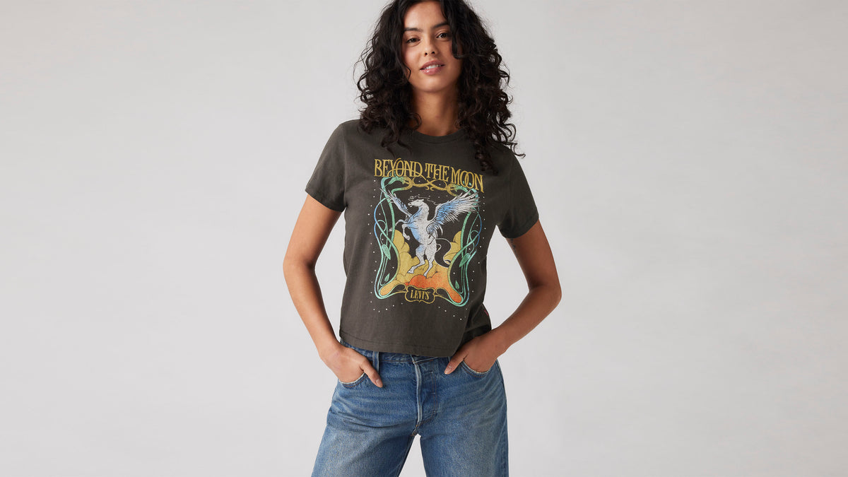 Levi's® Women's Graphic Classic Tee