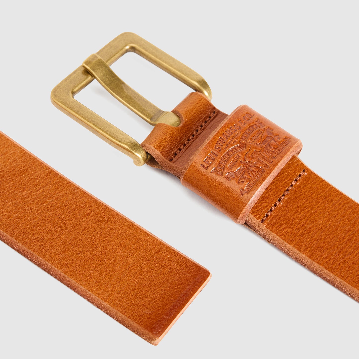 Levi's® Men's Arlo Wide Prong Belt