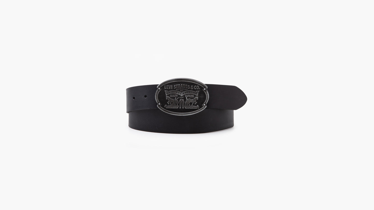 Levi's® Men's Billy Plaque Belt