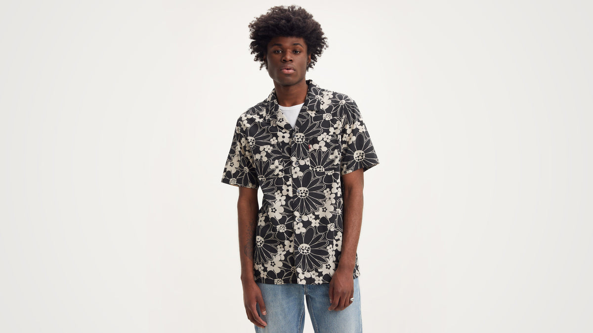 Levi's® Men's Short-Sleeve Classic Camp Shirt