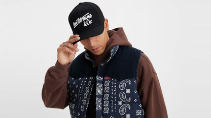 Levi's® Men's Embroidered Flexfit® Trucker Cap