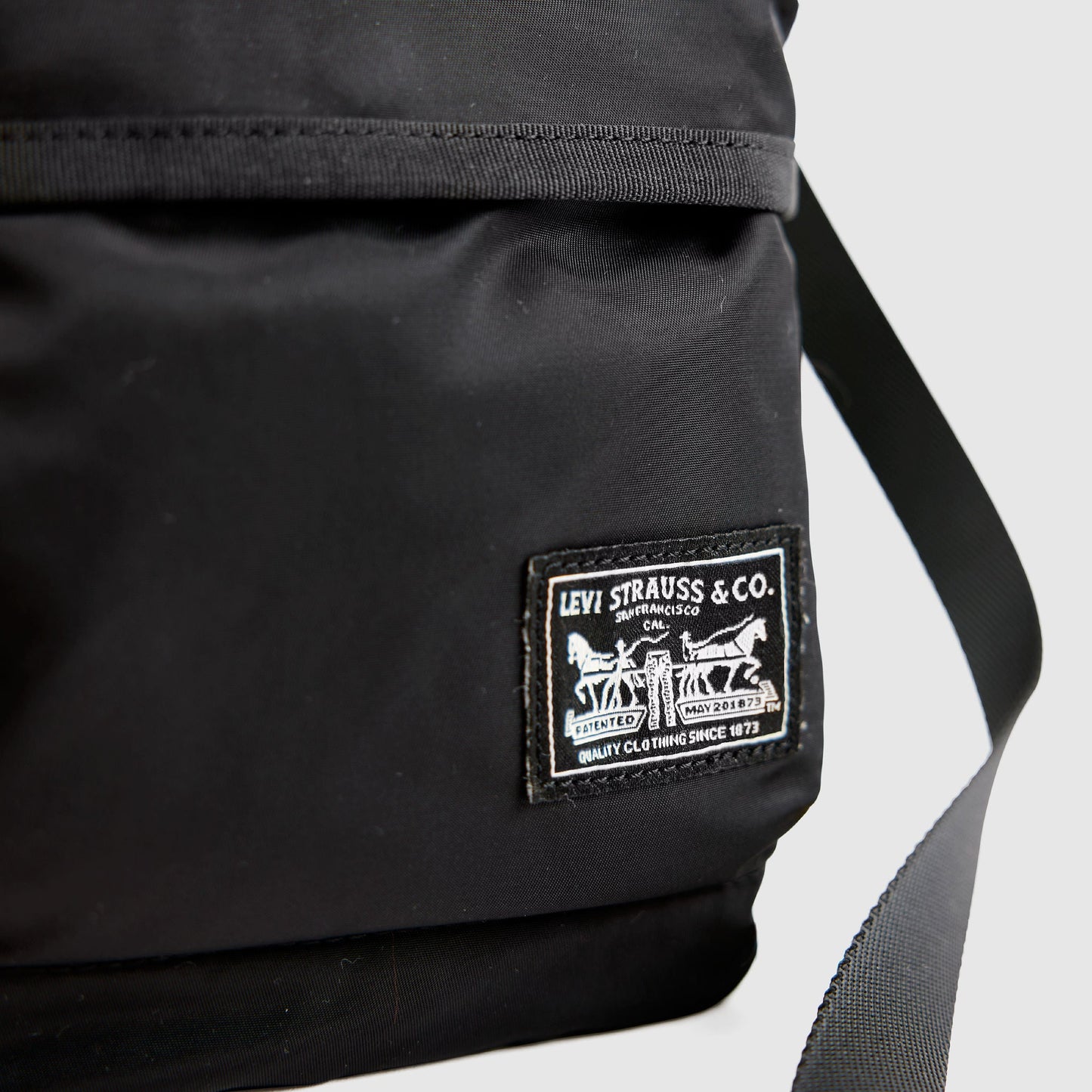 Levi's® Men's Mission Bay Crossbody Pouch