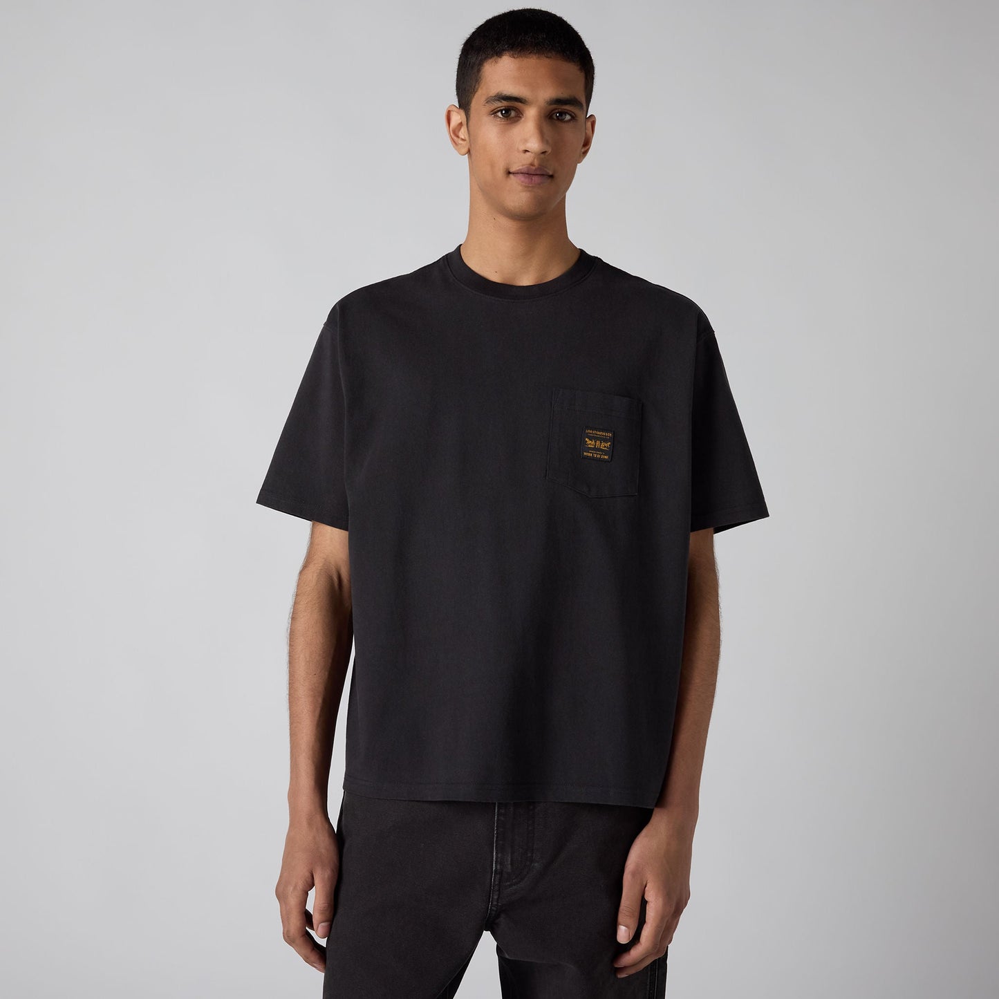 Levi's® Men's Short-Sleeve Workwear Pocket T-Shirt