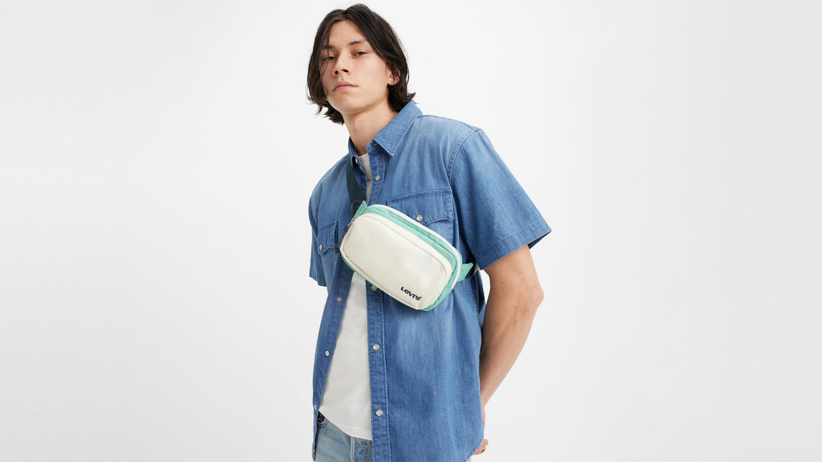 Levi's® Men's Street Fanny Pack