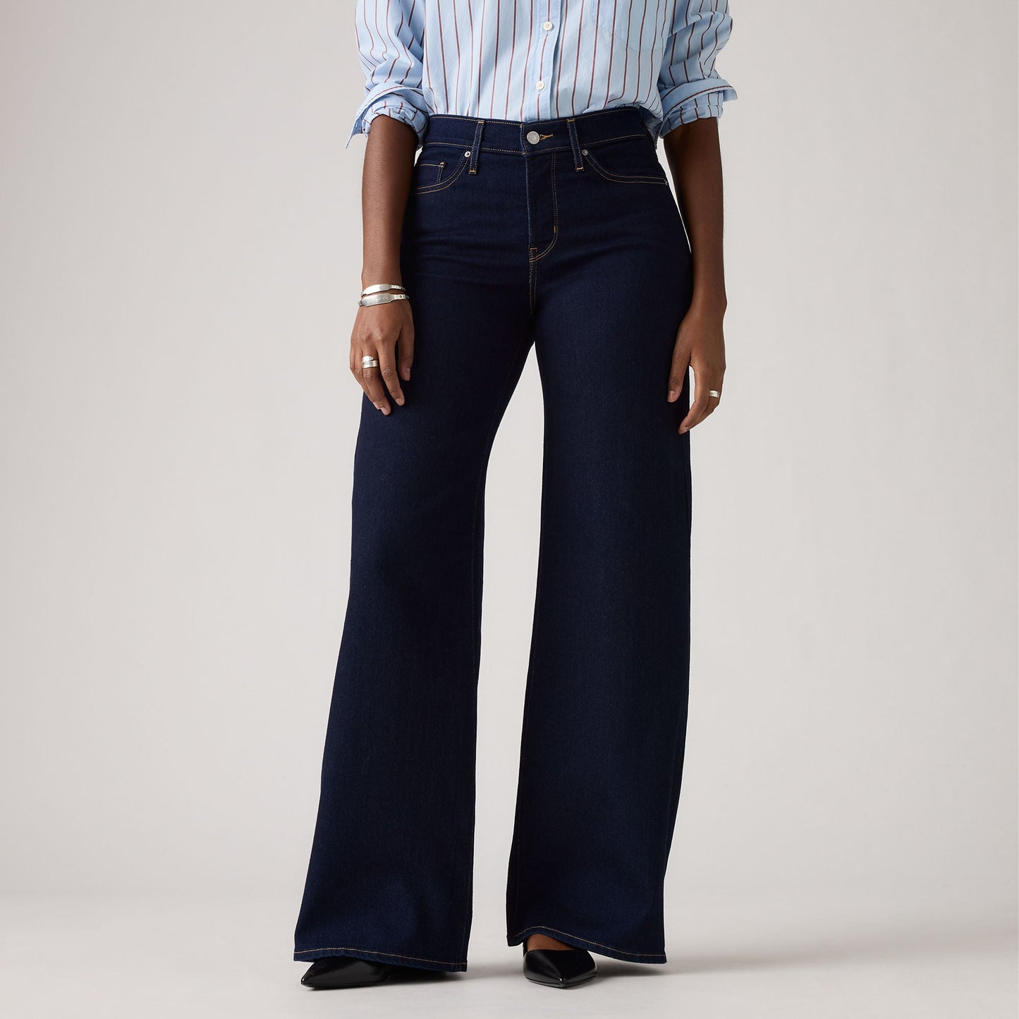 Levi's® Women's 318 Shaping Wide-Leg Jeans