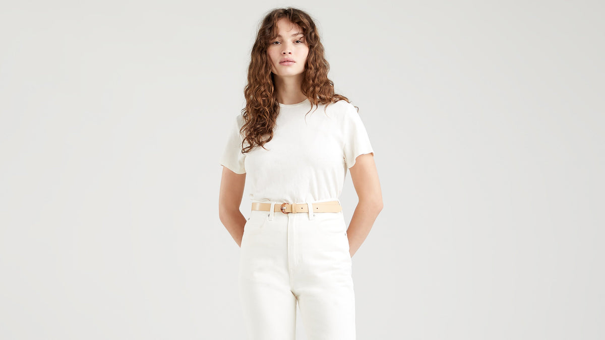 Levi's® Women's Classic Fit Tee