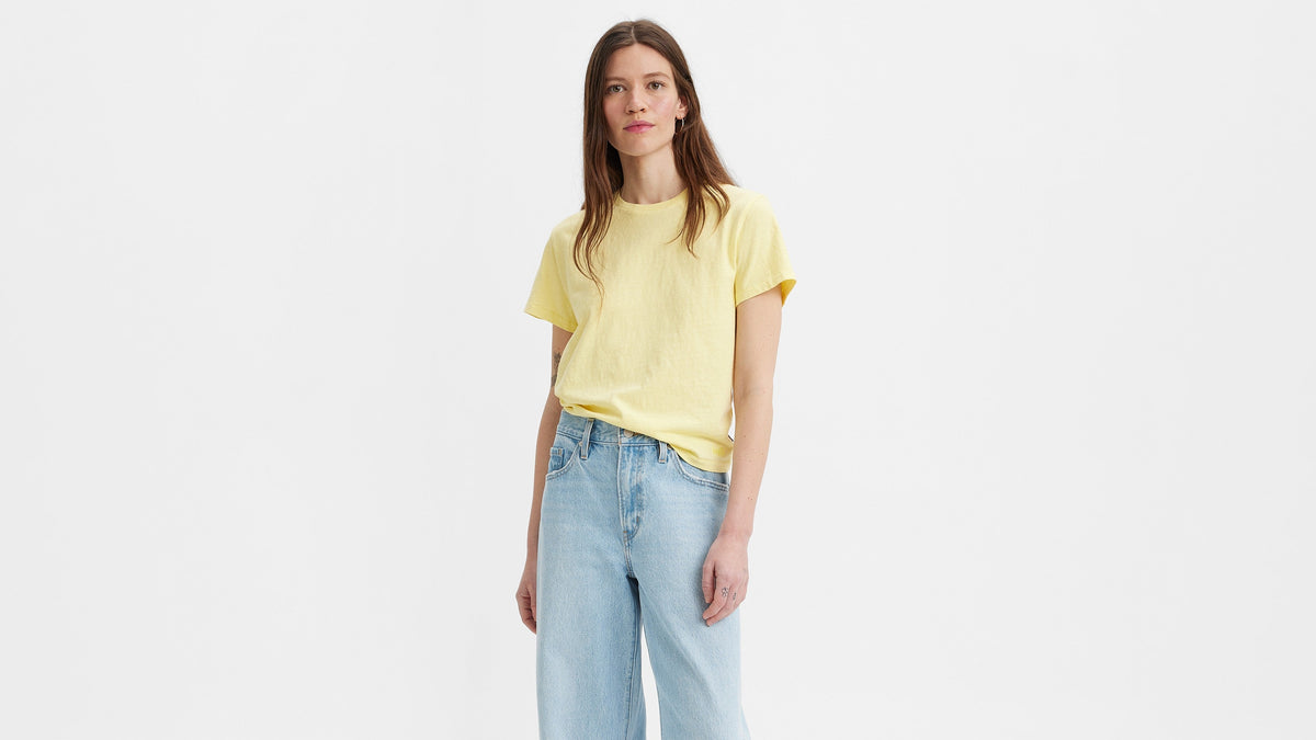 Levi's® Women's Classic Fit T-Shirt