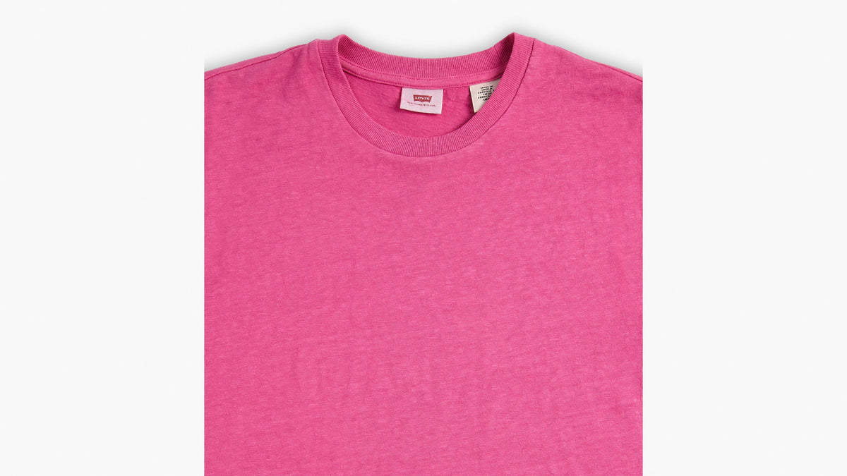 Levi's® Women's Classic Fit Tee