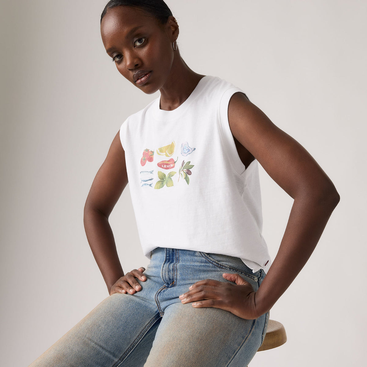 Levi's® Women's Graphic Boxy Tank