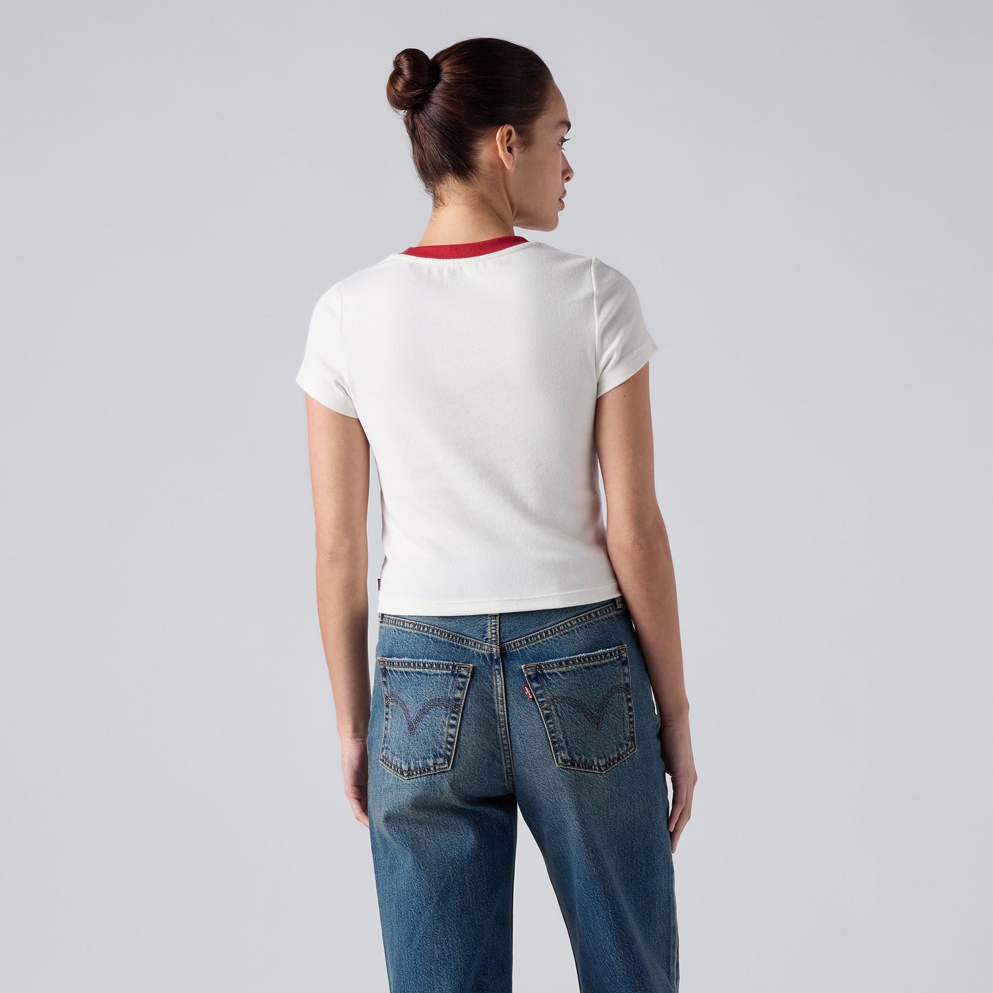 Levi's® Women's Graphic Essential Baby Tee