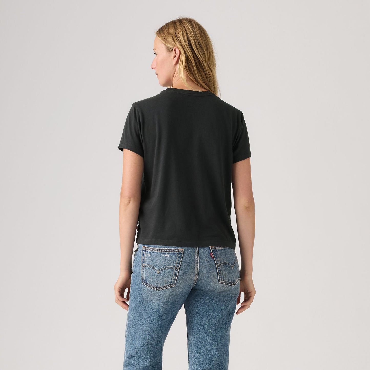 Levi's® Women's Graphic Favorite Tee