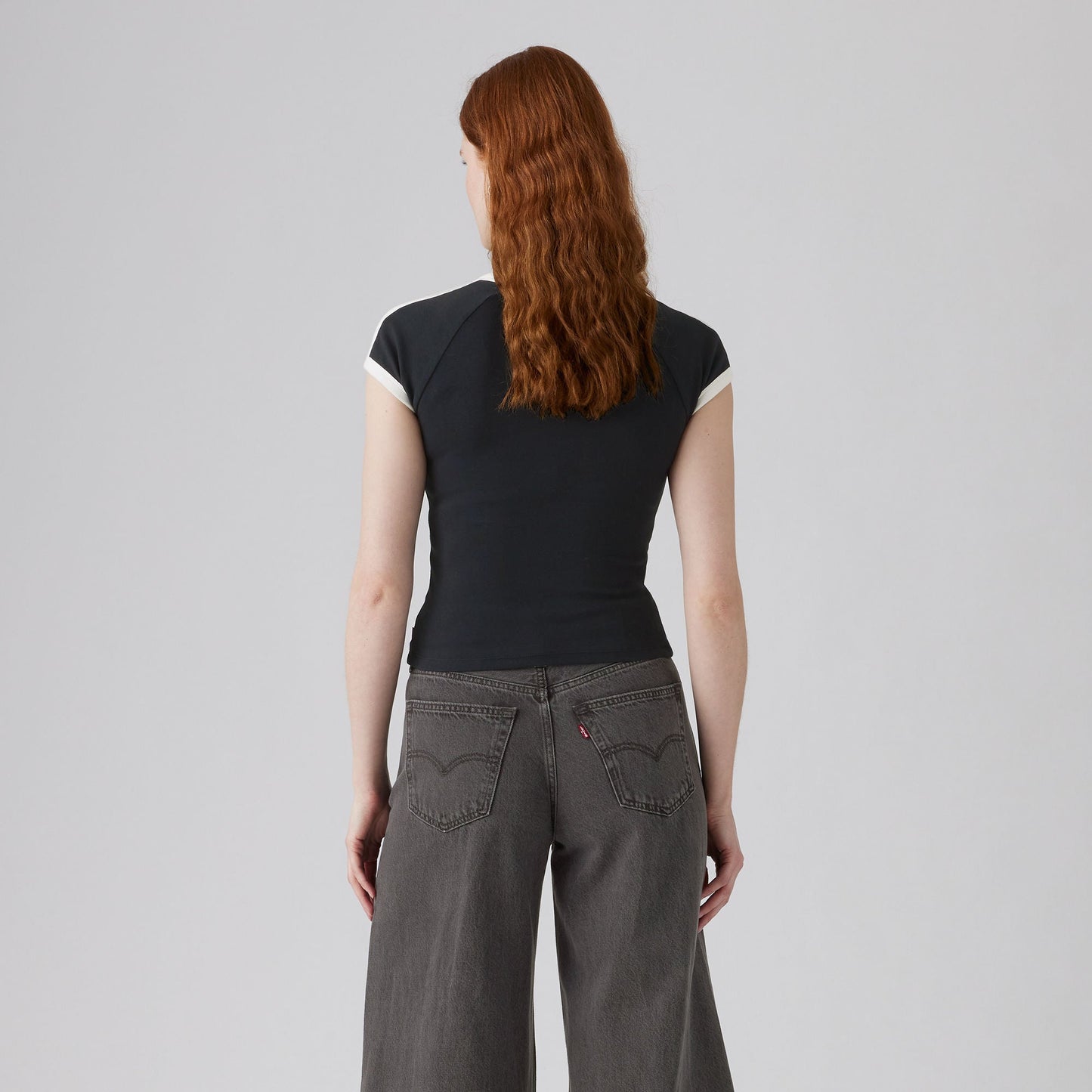 Levi's® Women's Graphic Riley Raglan Tee