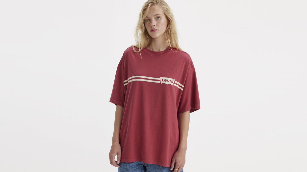 Levi's® Women's Graphic Short Stack T-Shirt