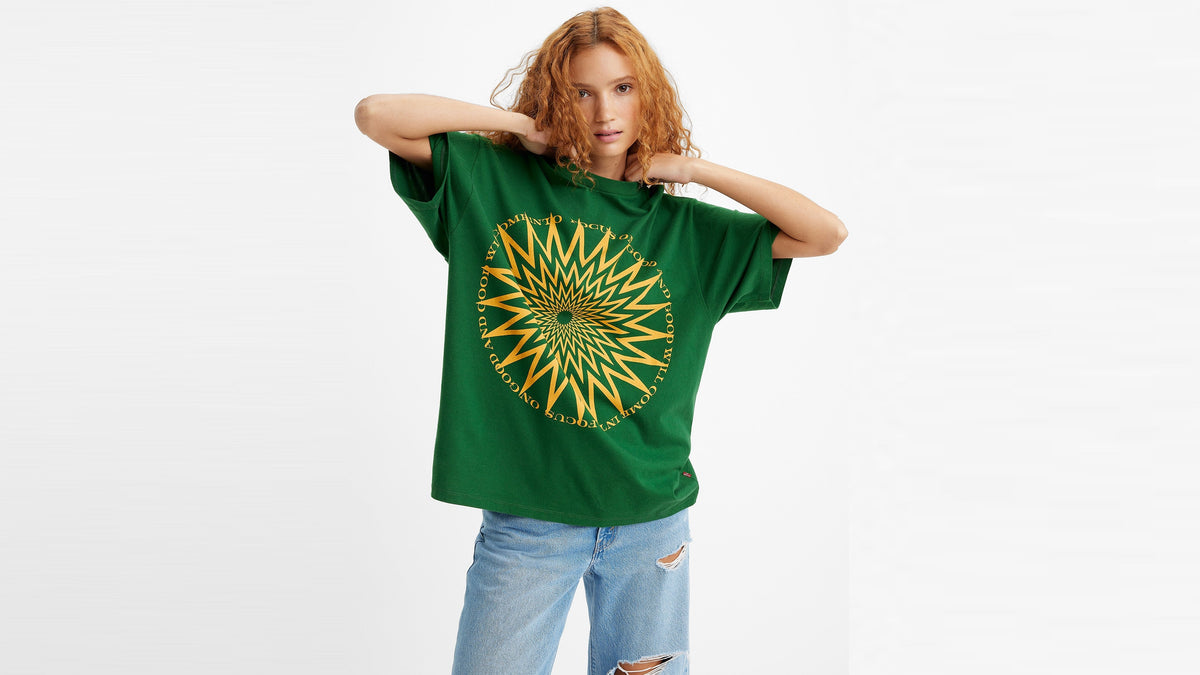 Levi's® Women's Graphic Short Stack T-Shirt