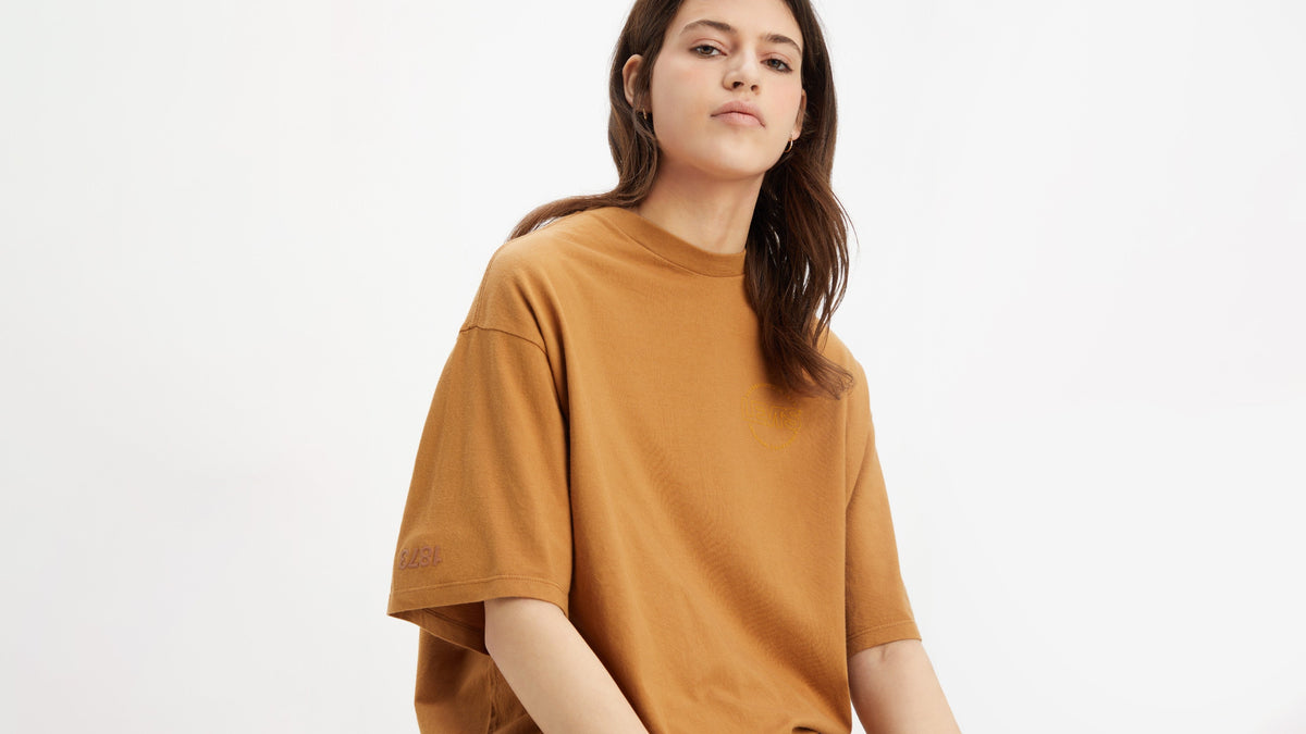 Levi's® Women's Graphic Short Stack T-Shirt