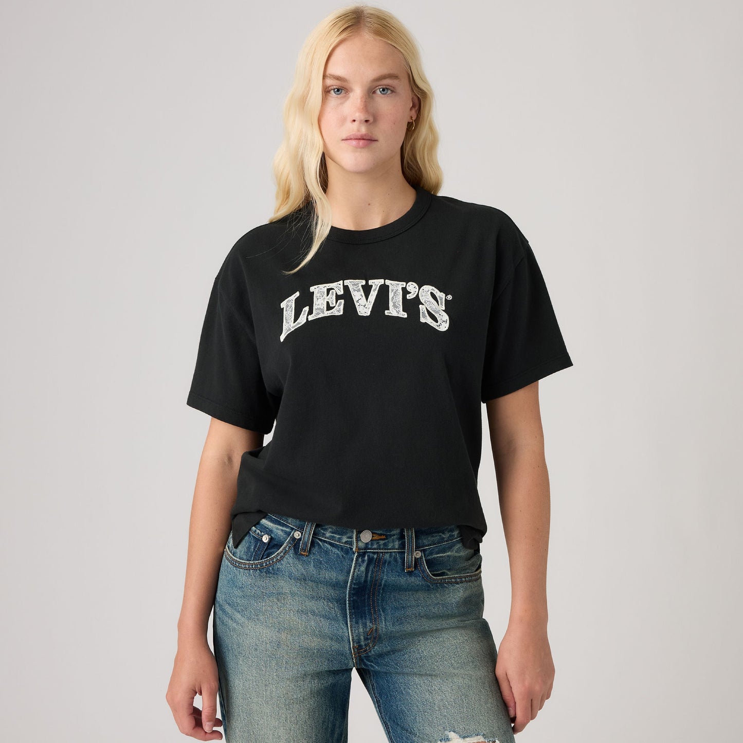 Levi's® Women's Graphic Vintage Short-Sleeve Tee