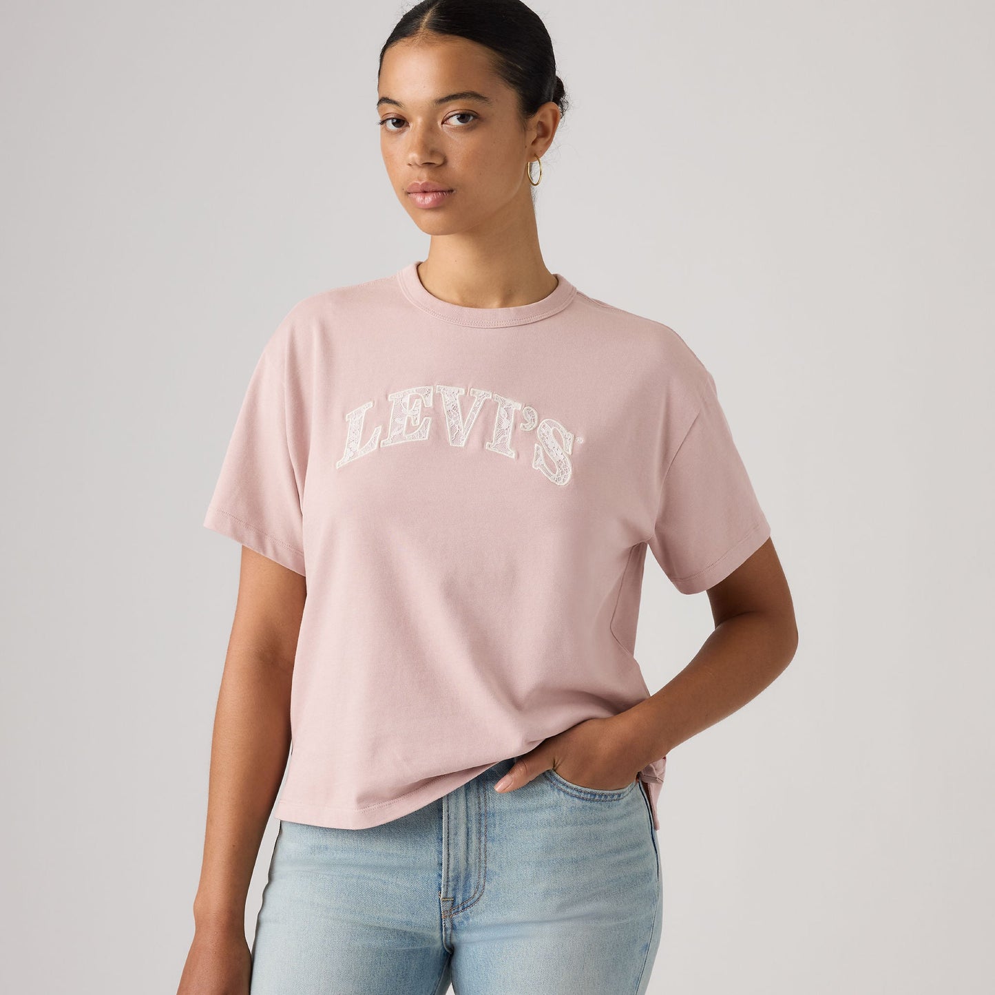 Levi's® Women's Graphic Vintage Short-Sleeve Tee