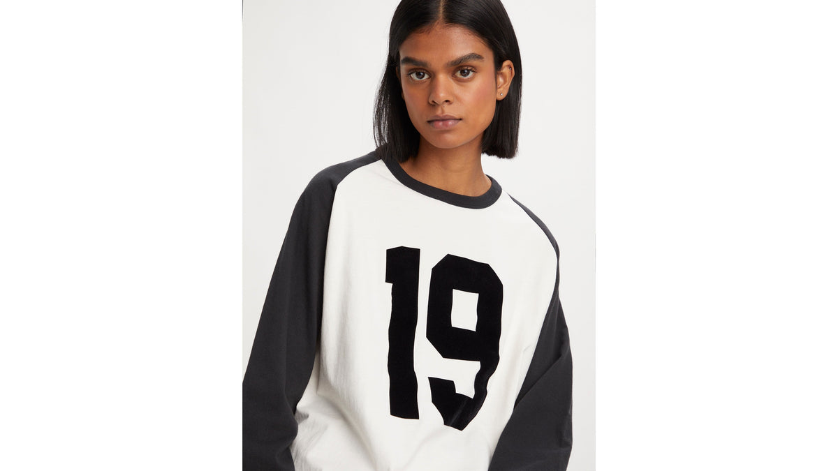 Levi's® Women's Graphic Way Back T-Shirt