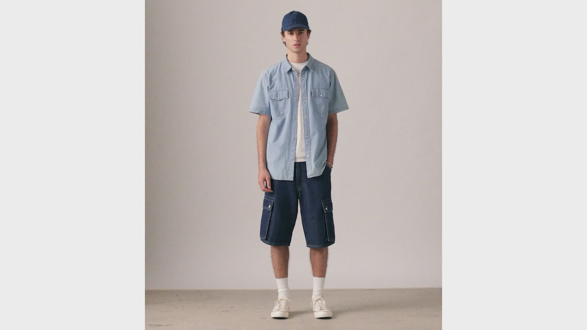 Levi's® Men's 478 Baggy Cargo Shorts - Light Indigo | Levi's TH